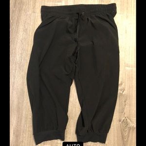 Women’s Capri joggers